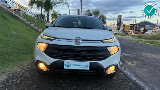 FIAT TORO 1.8 16V EVO FLEX FREEDOM AT6 FIAT TORO 1.8 16V EVO FLEX FREEDOM AT6